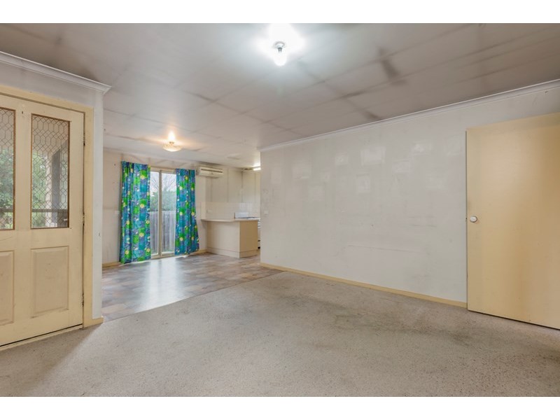 2/11 McNeil Avenue, East Geelong VIC 3219