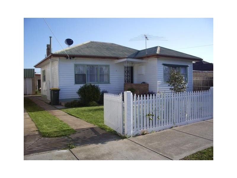 5 Taliska Avenue, Hamlyn Heights VIC 3215