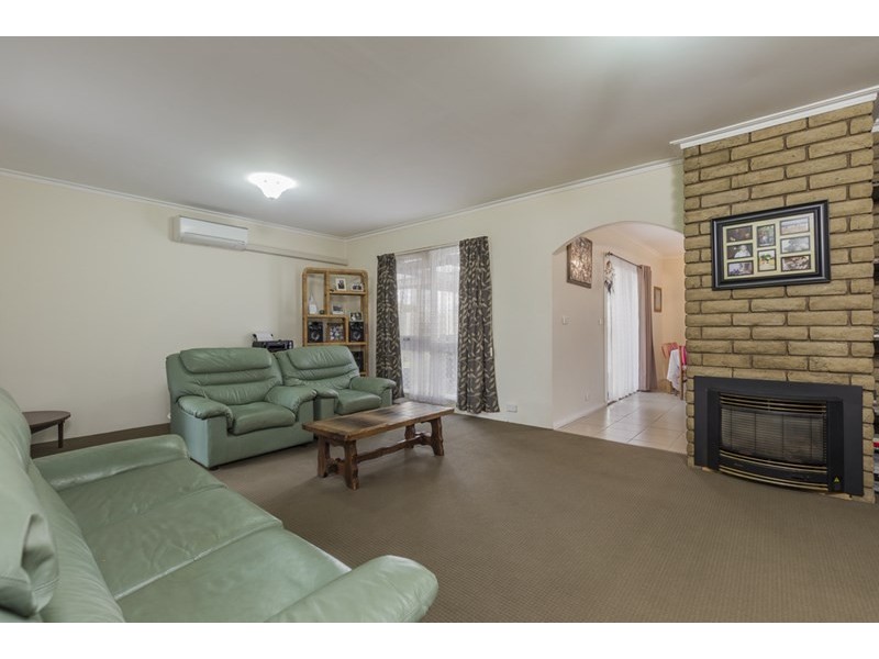 10 Fiona Avenue, Corio VIC 3214