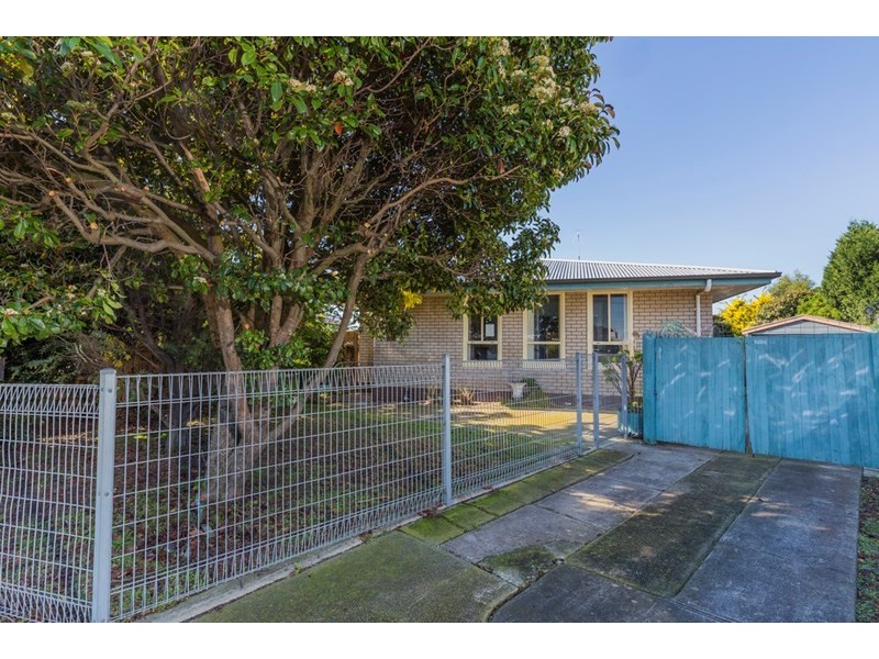 76 Eagle Parade, Norlane VIC 3214