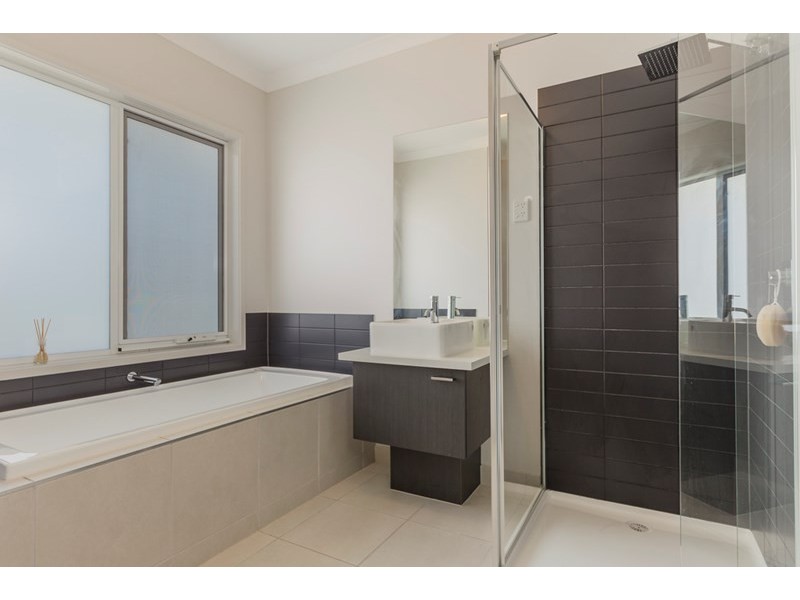 64-66 Diaz Drive, Grovedale VIC 3216