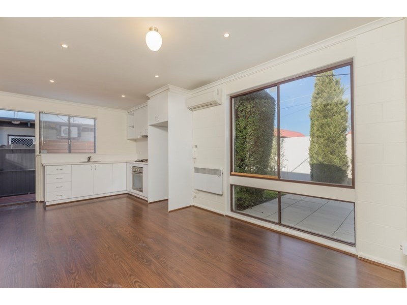 1/30 Albert Street, Geelong West VIC 3218