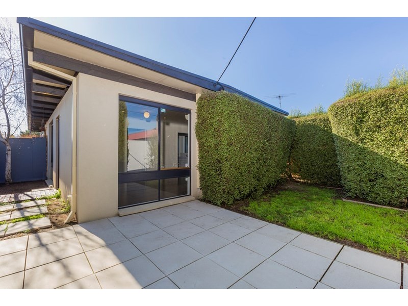 1/30 Albert Street, Geelong West VIC 3218