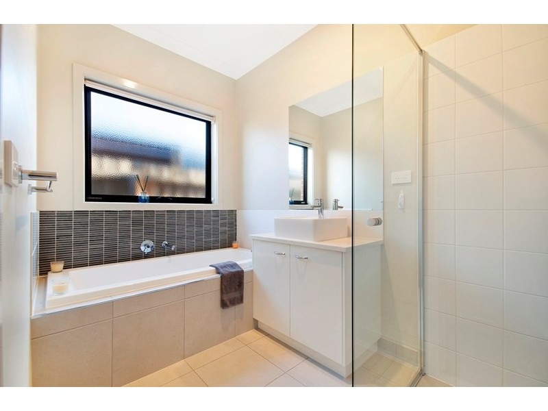 10 Yarrow Street, Ocean Grove VIC 3226