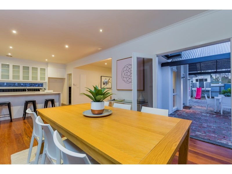 8 Price Street, Newtown VIC 3220