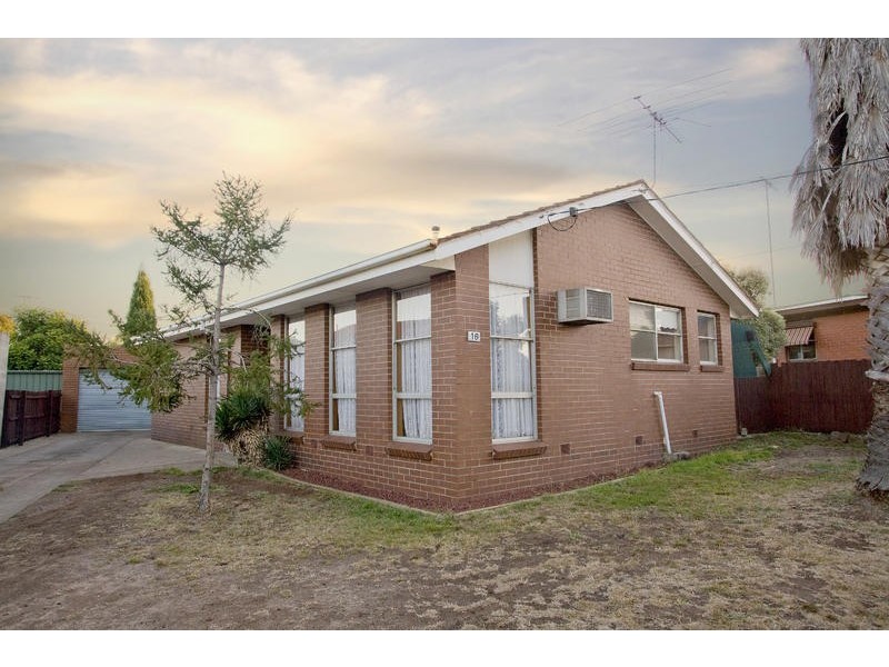 16 Buangor Street, Corio VIC 3214