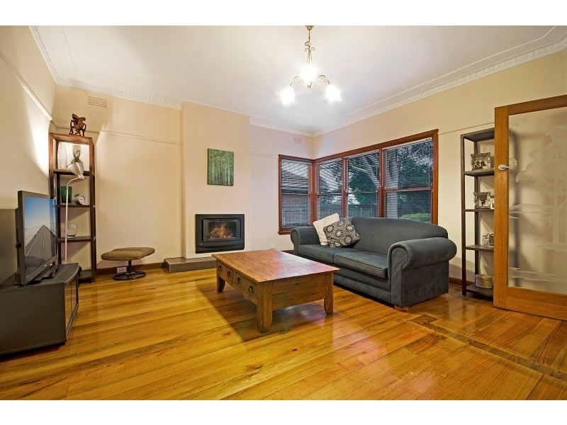 4 Toyne Avenue, Hamlyn Heights VIC 3215