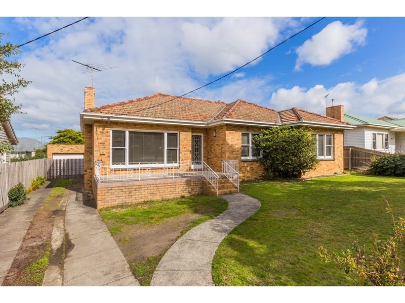 12 Bellarine Highway, Newcomb VIC 3219