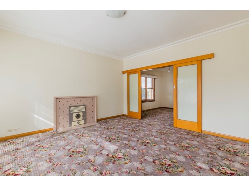 12 Bellarine Highway, Newcomb VIC 3219