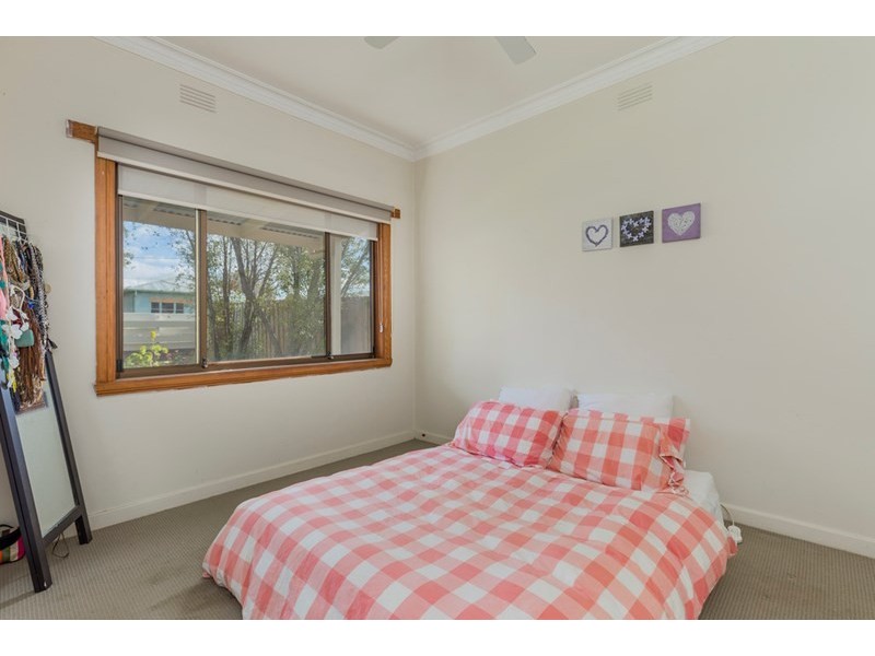 21 Mernda Parade, Belmont VIC 3216
