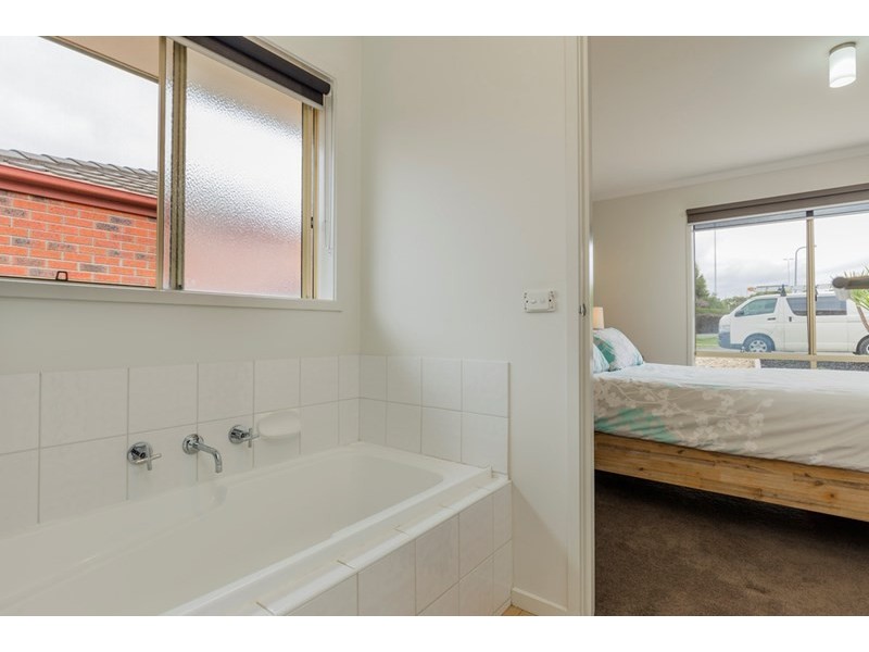 65 Bickford Road, Grovedale VIC 3216