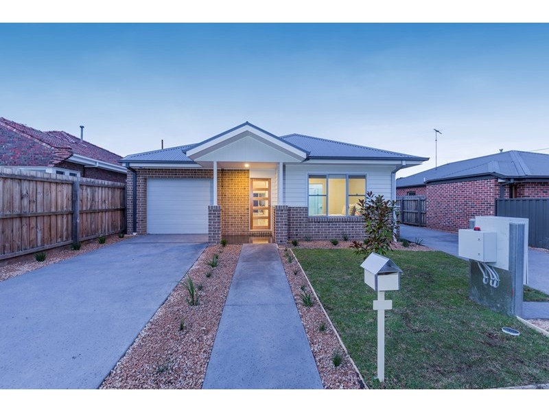 1/24 Clarence Street, Geelong West VIC 3218
