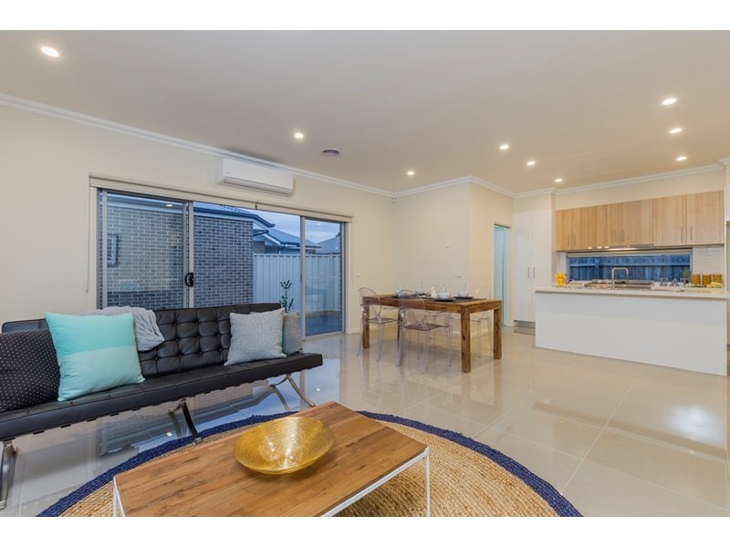 1/24 Clarence Street, Geelong West VIC 3218