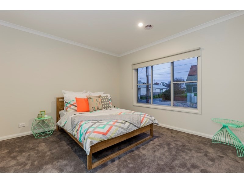 1/24 Clarence Street, Geelong West VIC 3218