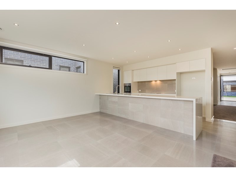 8/12-14 Balcombe Road, Newtown VIC 3220
