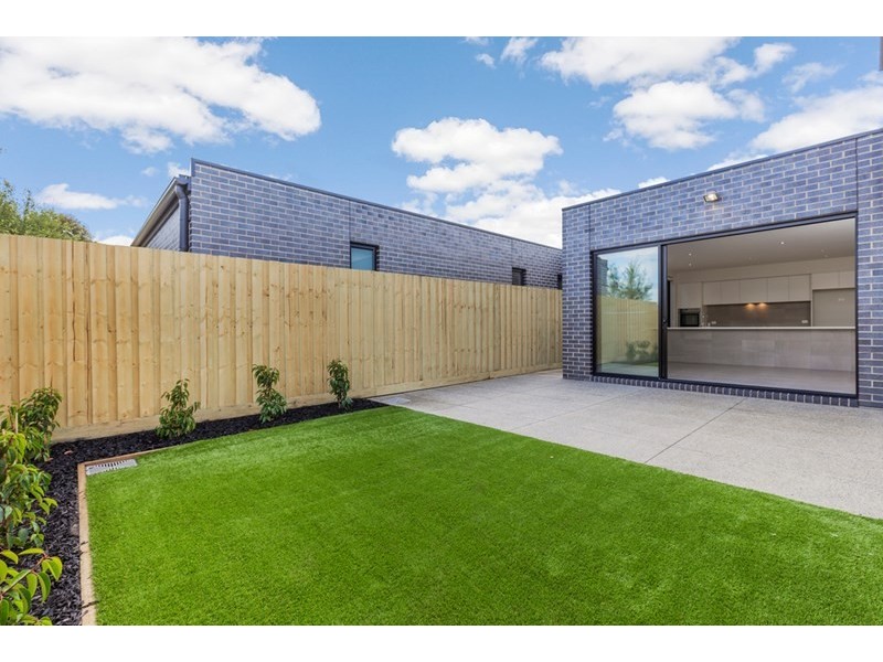 8/12-14 Balcombe Road, Newtown VIC 3220