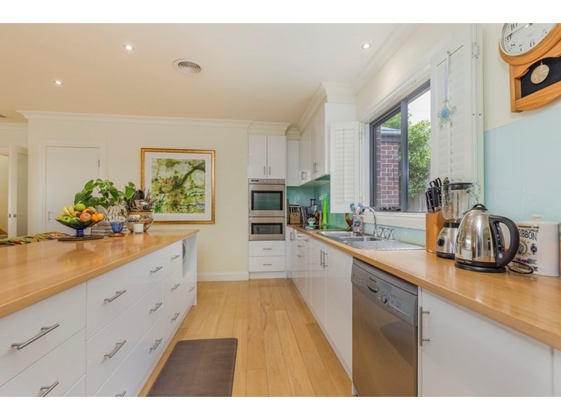 26 Malvern Grove, Manifold Heights VIC 3218