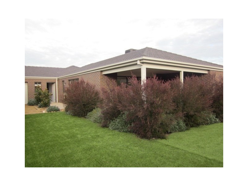 23 Springwater Drive, Lara VIC 3212