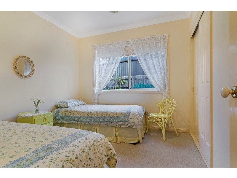 77 Meadowvale Drive, Grovedale VIC 3216