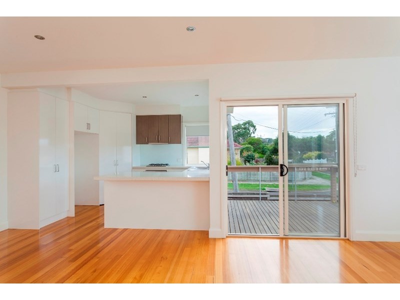1/4 Marcus Street, Highton VIC 3216