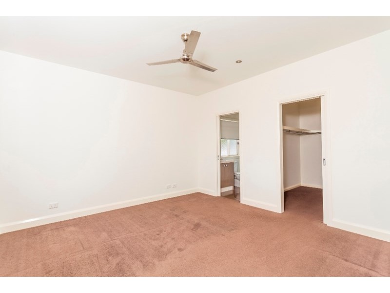 1/4 Marcus Street, Highton VIC 3216