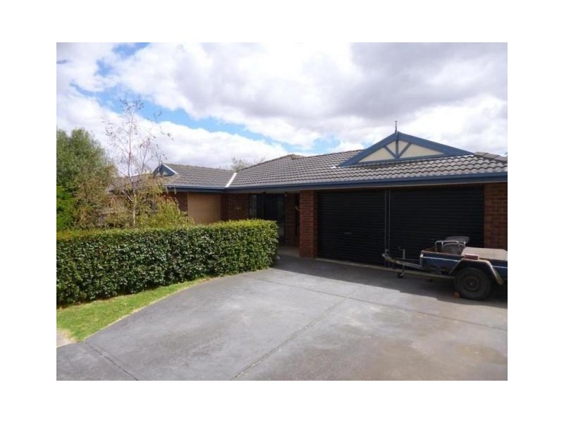 14 Maple Place, Waurn Ponds VIC 3216