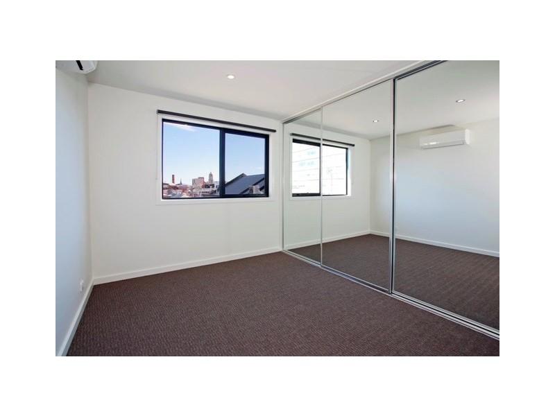 2/55 Little Ryrie Street, Geelong VIC 3220