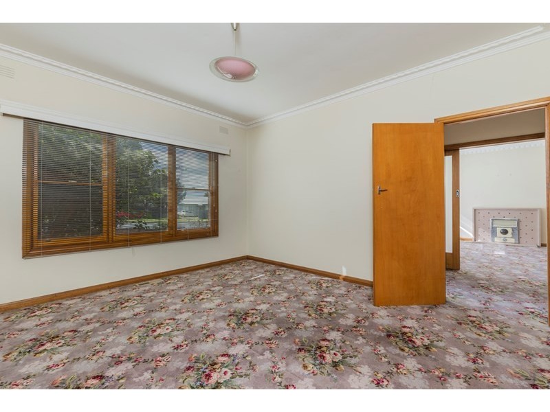 12 Bellarine Highway, Newcomb VIC 3219