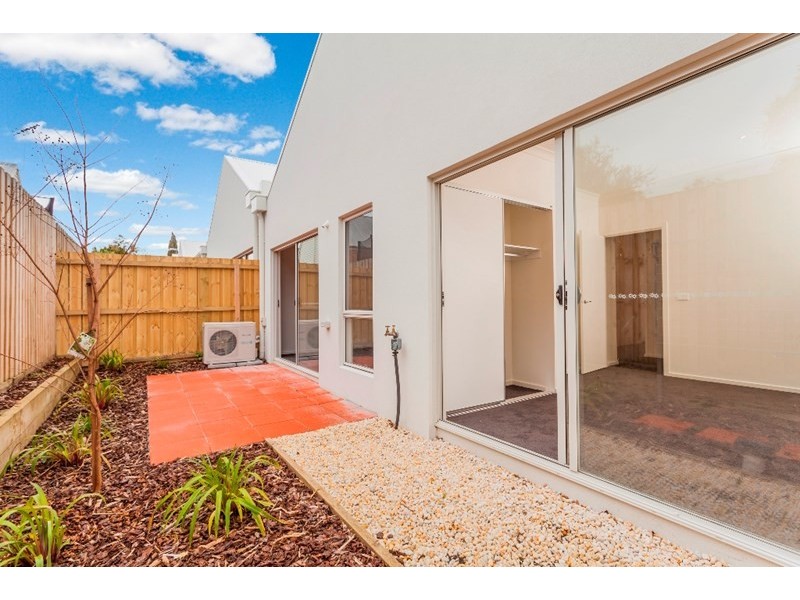 11/54 Percy Street, Newtown VIC 3220