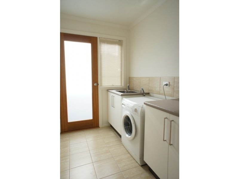 2/8 Mount Pleasant Road, Belmont VIC 3216