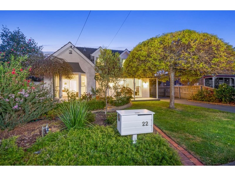 22 Forfar Road, Hamlyn Heights VIC 3215