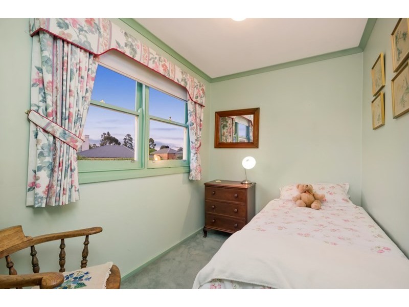 22 Forfar Road, Hamlyn Heights VIC 3215