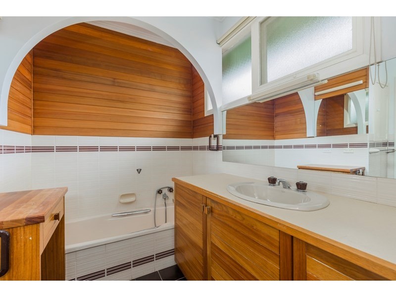 61 Iona Avenue, Belmont VIC 3216