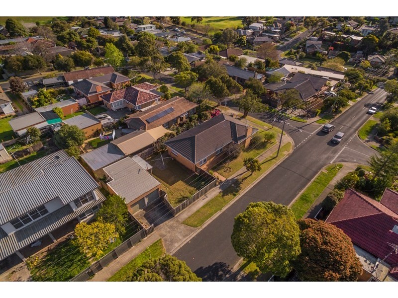 61 Iona Avenue, Belmont VIC 3216