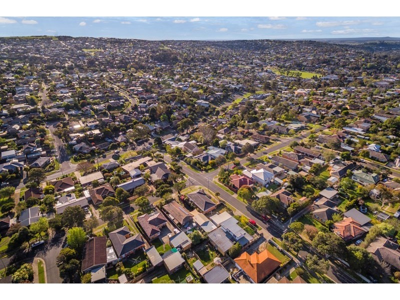 61 Iona Avenue, Belmont VIC 3216