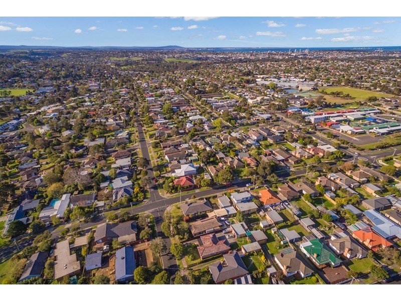61 Iona Avenue, Belmont VIC 3216