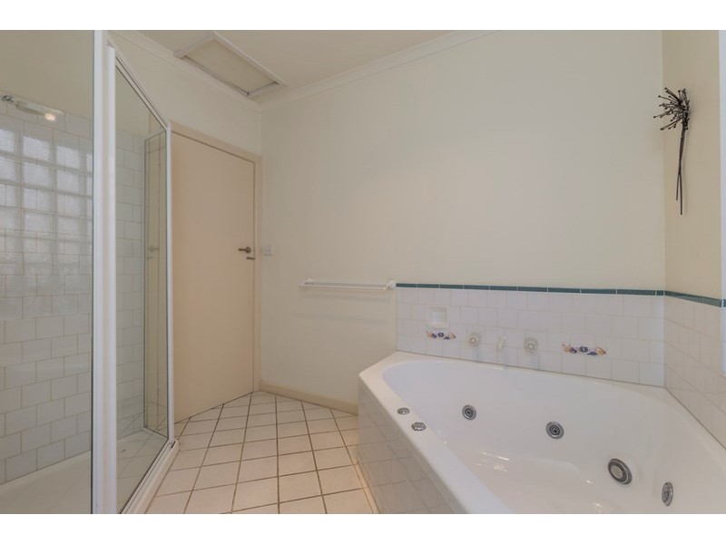 10 Wilsons Road, Newcomb VIC 3219