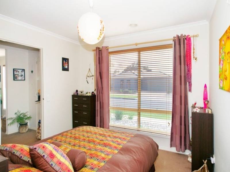 8 Muscovy Drive, Grovedale VIC 3216