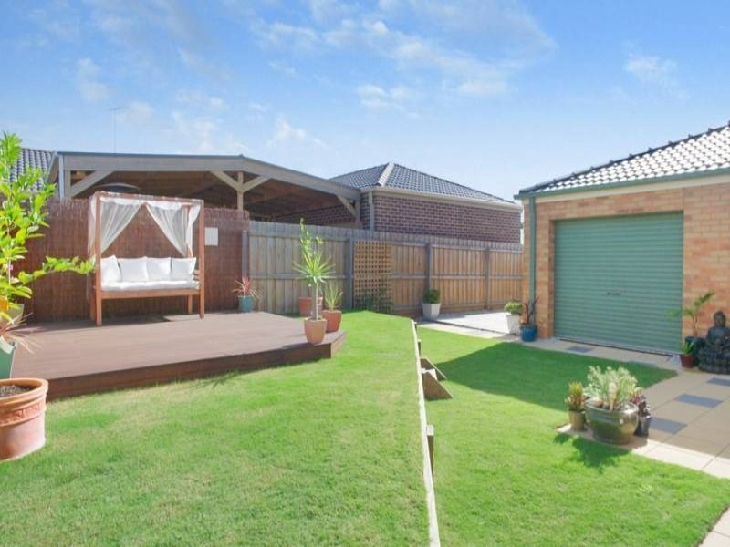 8 Muscovy Drive, Grovedale VIC 3216