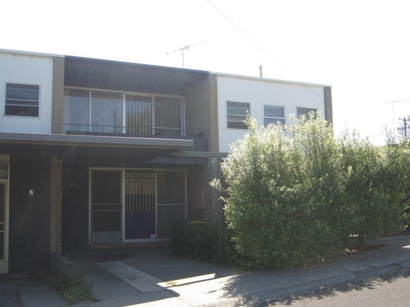 3/25 Elizabeth Street, Highton VIC 3216