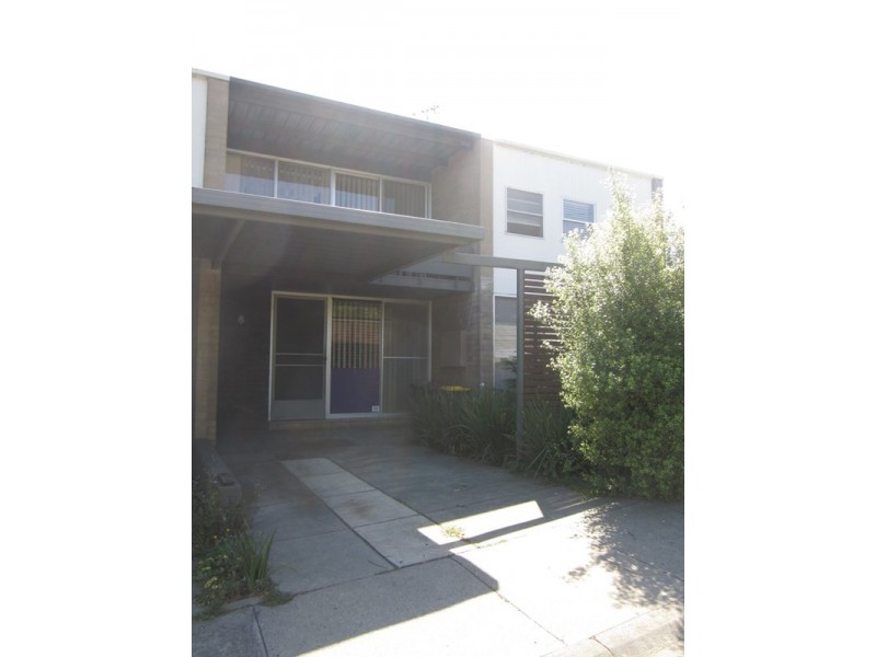 3/25 Elizabeth Street, Highton VIC 3216