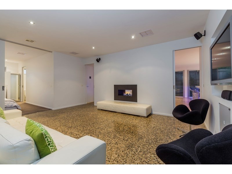 775 Bellarine Highway, Leopold VIC 3224