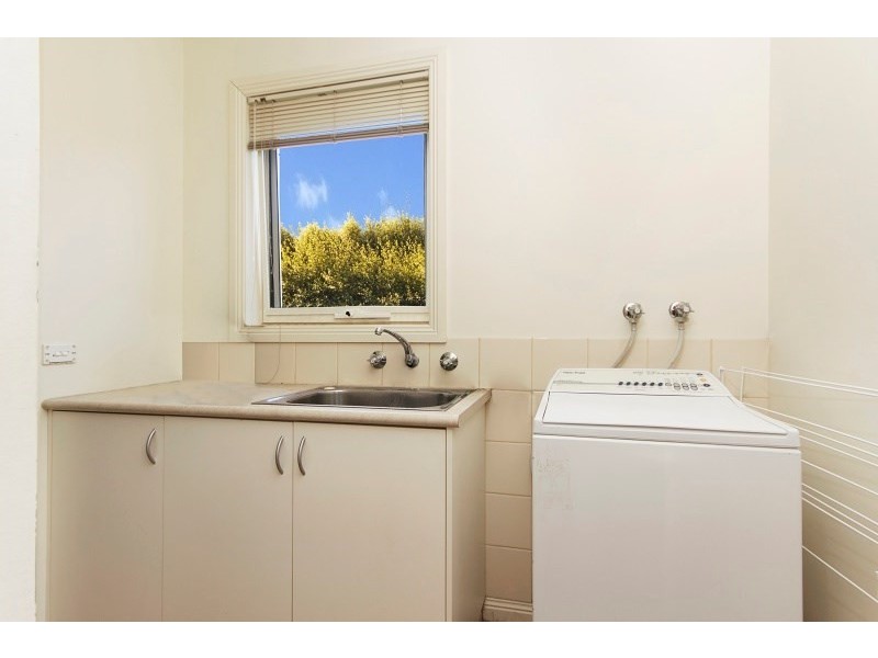 93 Augustine Drive, Highton VIC 3216
