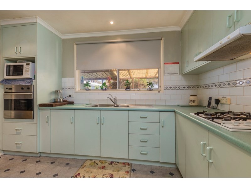 10 Lucas Street, Newcomb VIC 3219