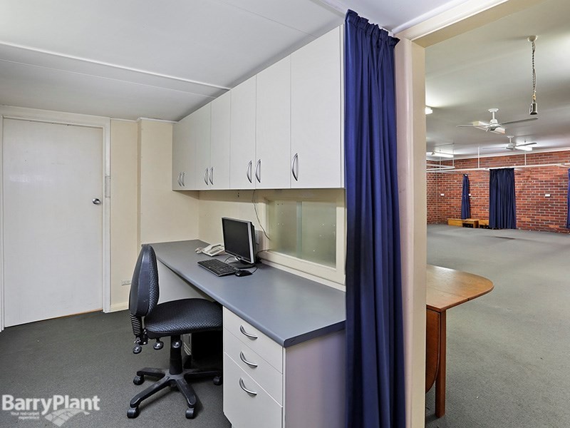 11 Villamanta Street, Geelong West VIC 3218