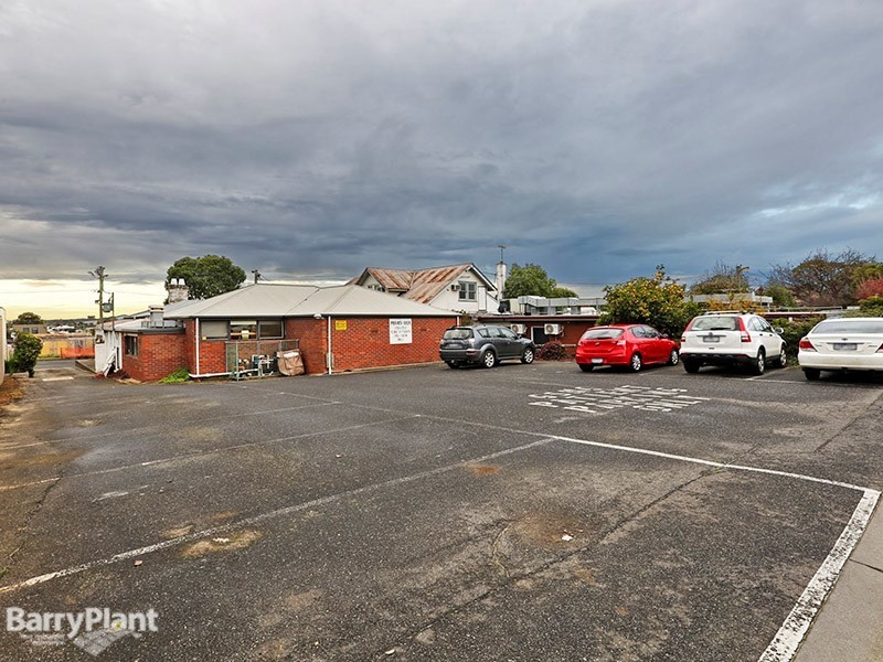 11 Villamanta Street, Geelong West VIC 3218
