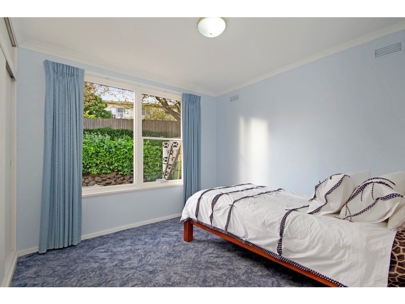 12 Lambhill Crescent, Highton VIC 3216