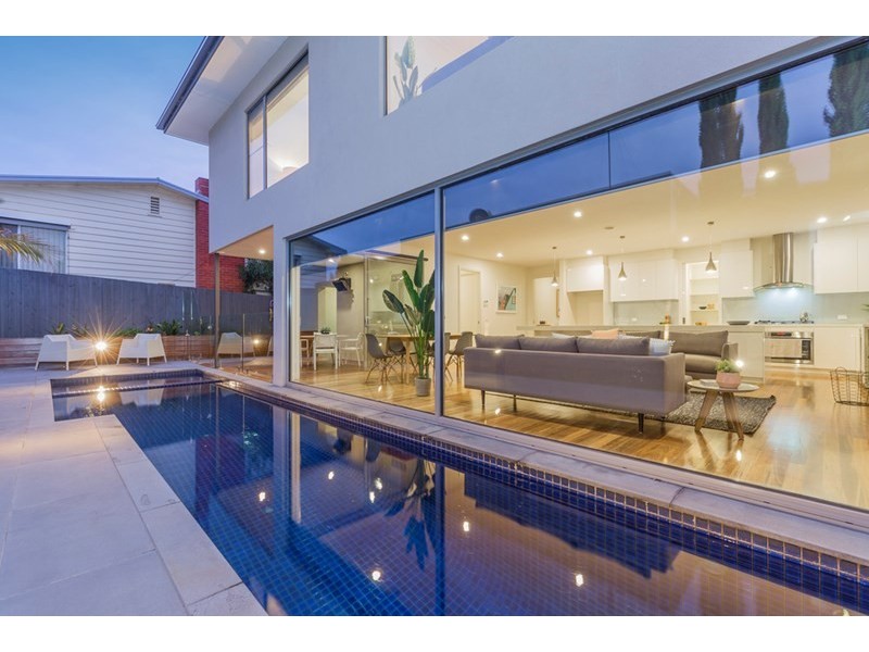 52 Cook Street, Newtown VIC 3220