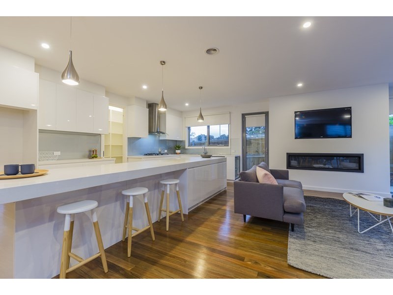 52 Cook Street, Newtown VIC 3220