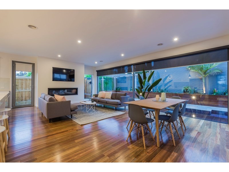 52 Cook Street, Newtown VIC 3220